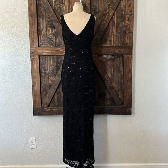 Lauren Ralph Lauren Sleeveless Cowl Neck Sequin Lace Gown - Picture 7 of 11